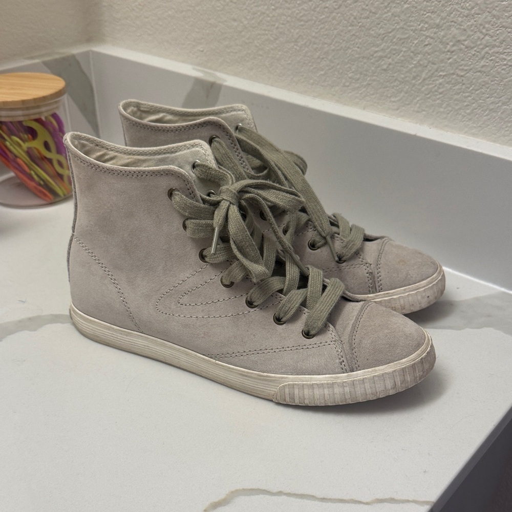 Tretorn Women's Gray High-Top Sneakers